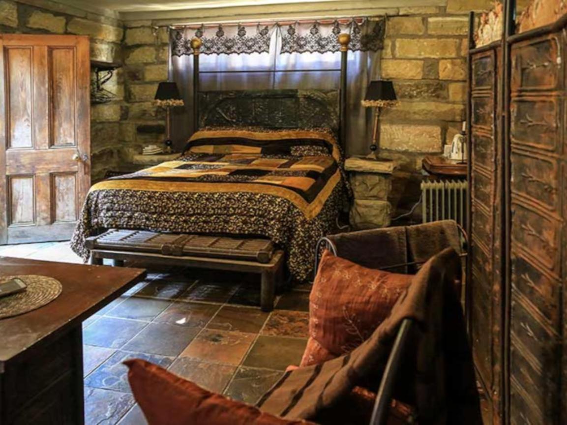 The Green Acorn Guest House Ficksburg Bagian luar foto