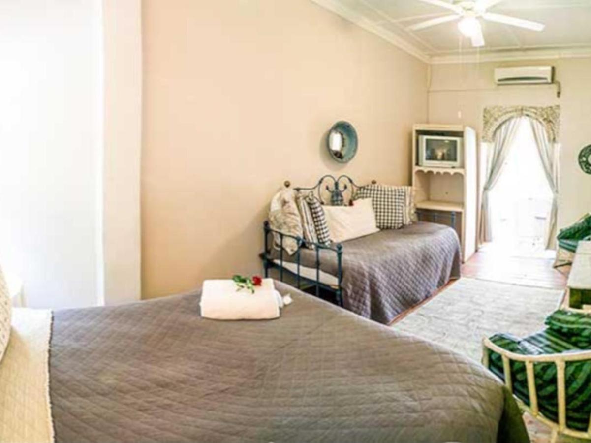 The Green Acorn Guest House Ficksburg Bagian luar foto