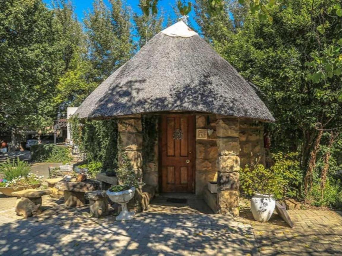 The Green Acorn Guest House Ficksburg Bagian luar foto
