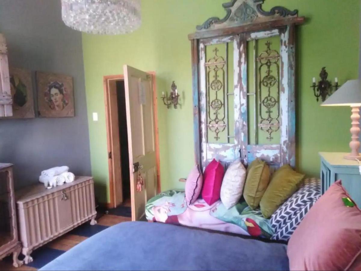 The Green Acorn Guest House Ficksburg Bagian luar foto